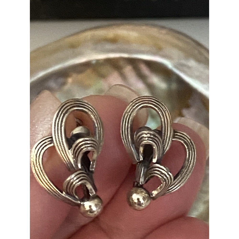 Vintage Sterling Silver Screw On Earrings Abstract‎ Design Signed BEAU Sterling